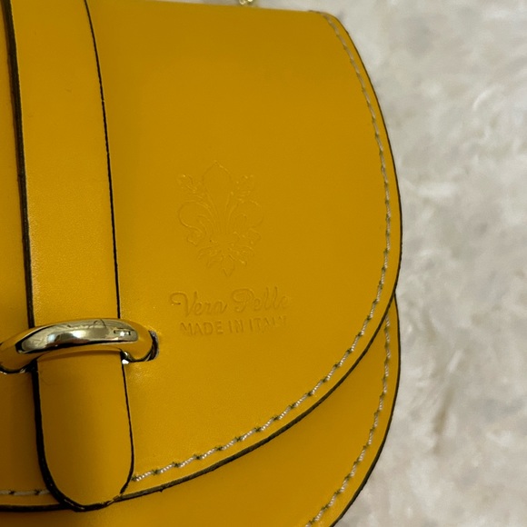 Yellow Real Leather Purse - Made in Italy - Picture 3 of 4